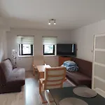 Arte Quarto em Acomodações Particulares *